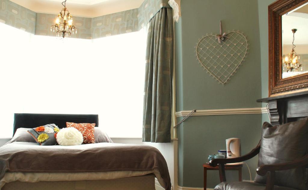 Dunsandles Guesthouse Wallasey Oda fotoğraf